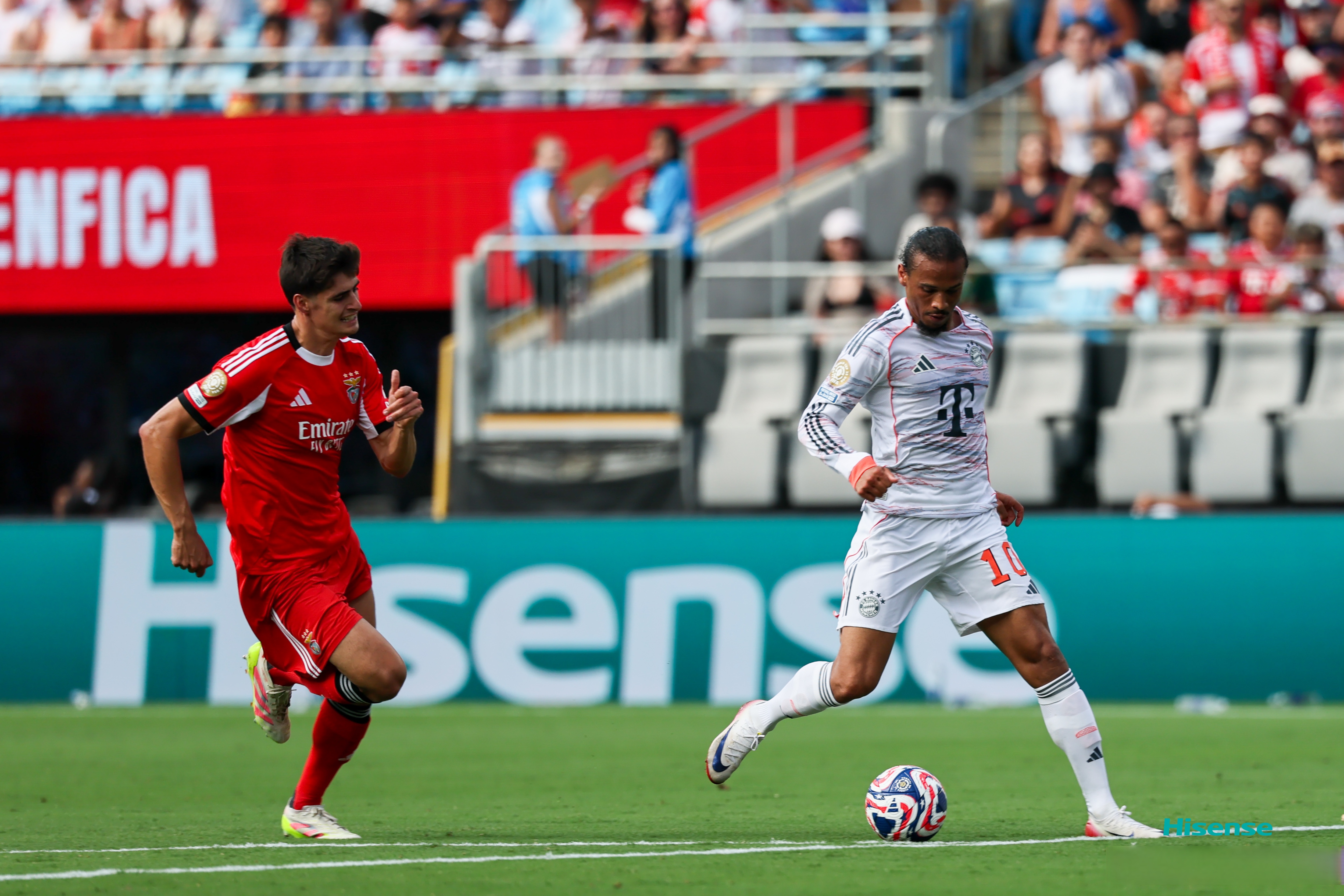 包含集结日NBA总决赛传出新动向，波尔图单刀错失，管理层表态——赛场秩序良好，控场能力受关注的词条爱游戏